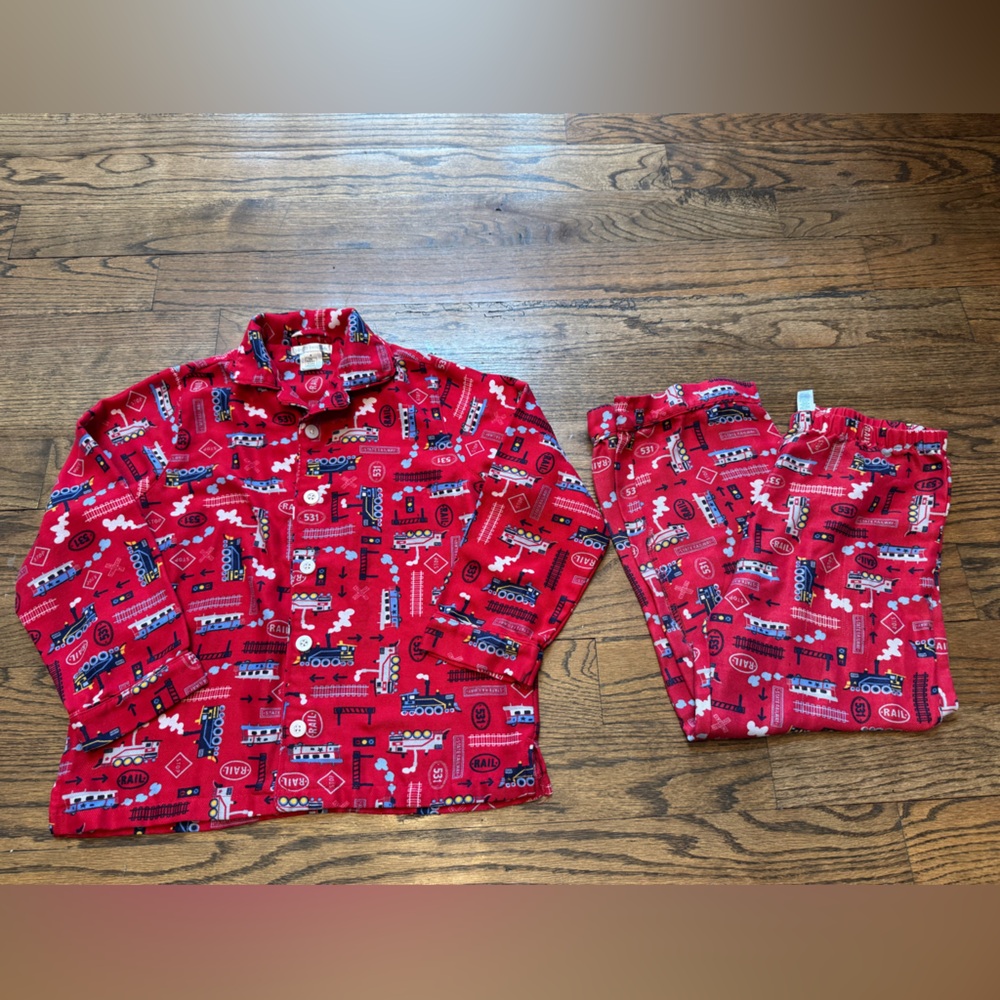 Pottery Barn Kids Red Train Print Button-Up Pajama Set Boys Size 8
